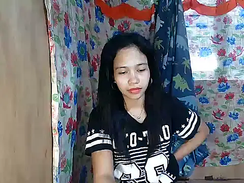 Chat XXX en directo de PinaySkinnyGirl