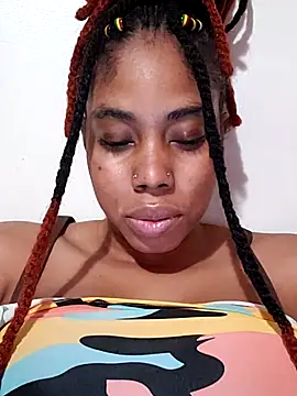 HONEYSWEETS_LIVE: онлайн-секс-чат