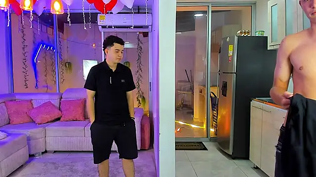 Houseofwarrios live XXX chat