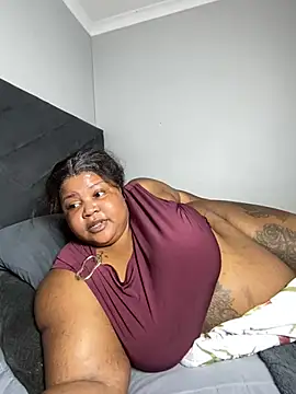 MissLola27: απευθείας συνομιλία ΧΧΧ