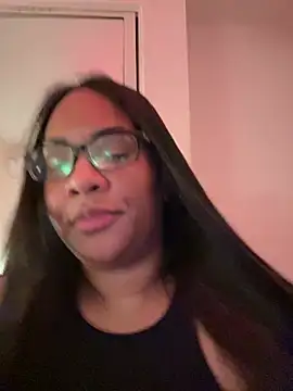 Pokazy przed kamerką – Chaniita