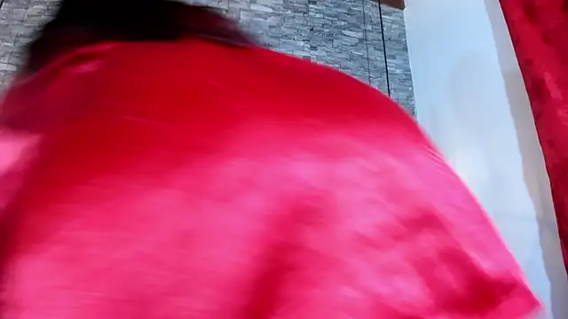 Emily_Brown18: απευθείας συνομιλία ΧΧΧ