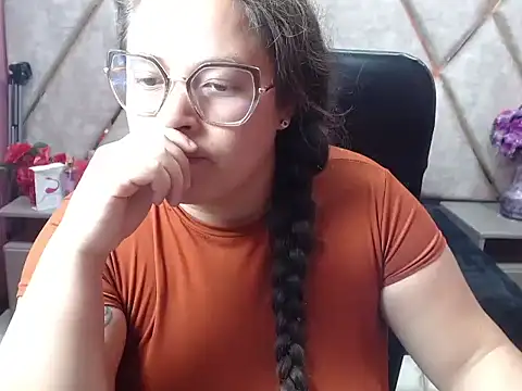 Sembang XXX Secara Langsung Sarah_Boobs_