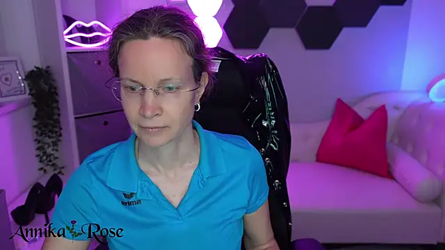 AnnikaRose Live XXX Chat