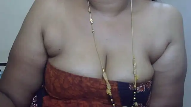 Chat XXX en directo de Nithya_forever