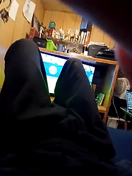 Zippy247 Show in webcam