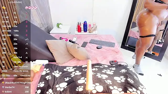 LauraSaenz01 라이브 XXX 채팅