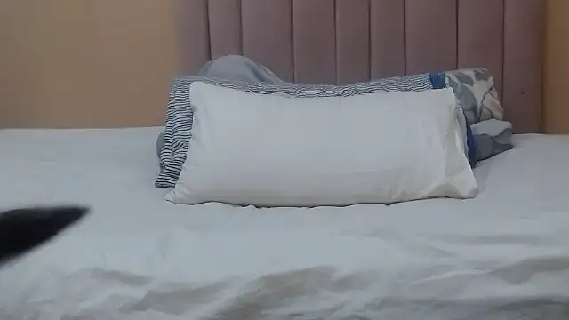 ThickDiva99 – Live XXX-chat