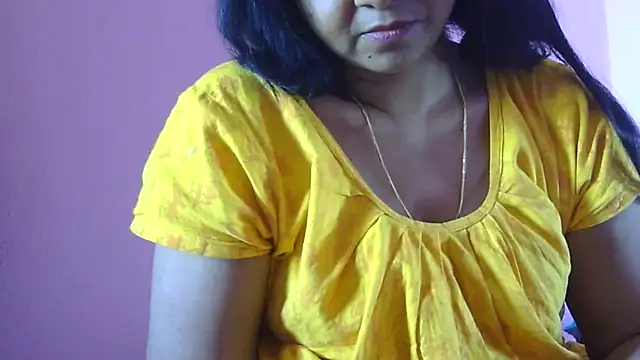 Pooja-suman Adlı Modelin Canlı XXX Sohbeti