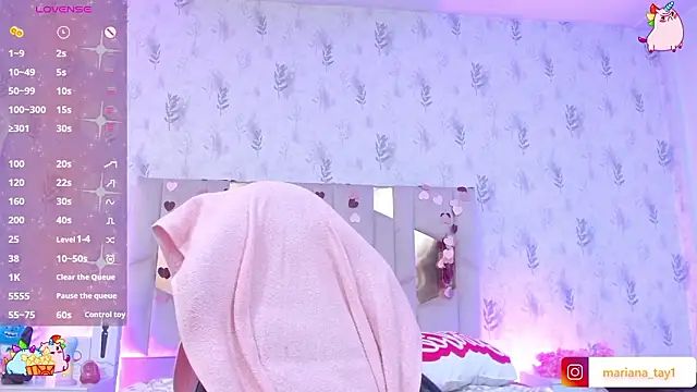 Chatroom XXX en direct de MARIANA_TAY1