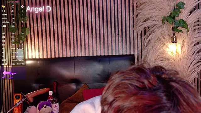 Chat XXX en directo de Angeldust19