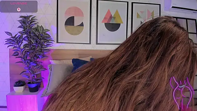 MiaKay1 – Naživo XXX chat