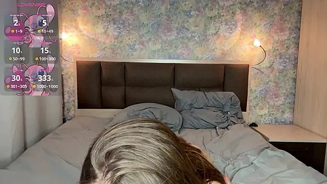 LoraDavi 现场XXX聊天