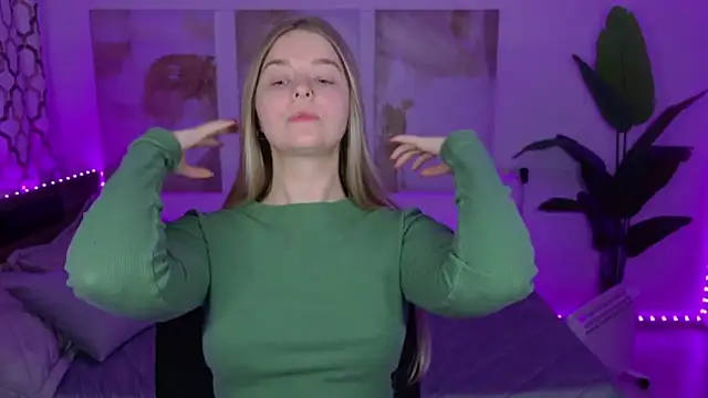 SirenaDoll Live XXX-Chat