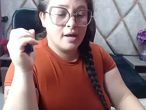 Czat XXX na żywo – Sarah_Boobs_