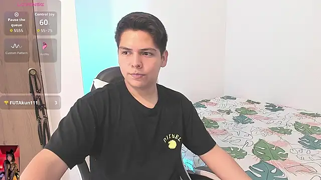 Asta_YunoXXX webkamerás műsora