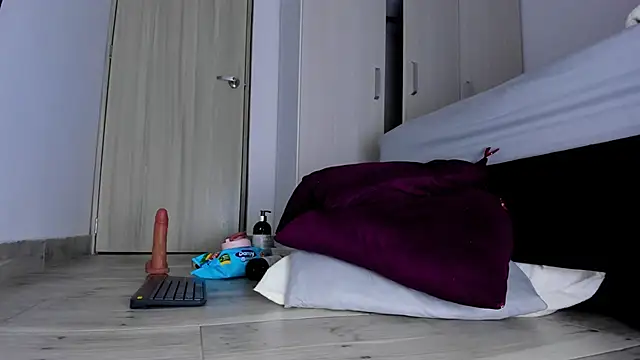 Skarleth69 Live XXX-Chat