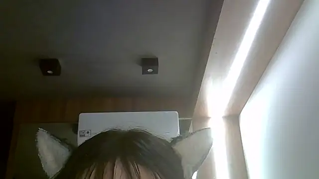 แชท XXX สดของ SkinnyKitten