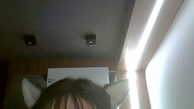 دردشة SkinnyKitten الجنسية المباشرة