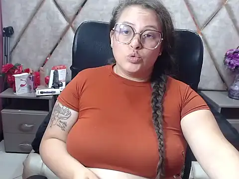 Sarah_Boobs_ Live XXX-chat