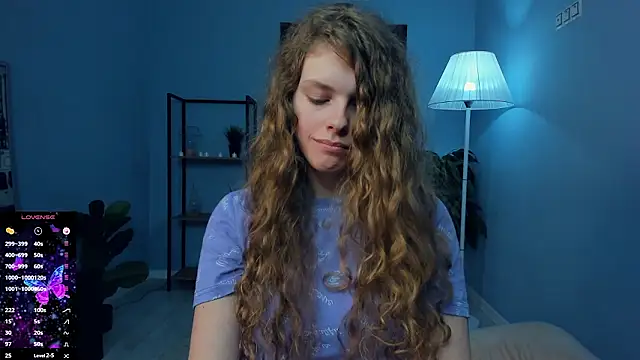 RayaNenlia's Live XXX Chat