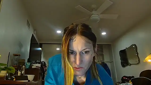 lavender_spitsのライブXXXチャット