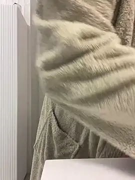 ANONIMO7735 Show in webcam