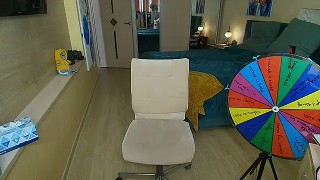 ReginaSparkle: онлайн-секс-чат