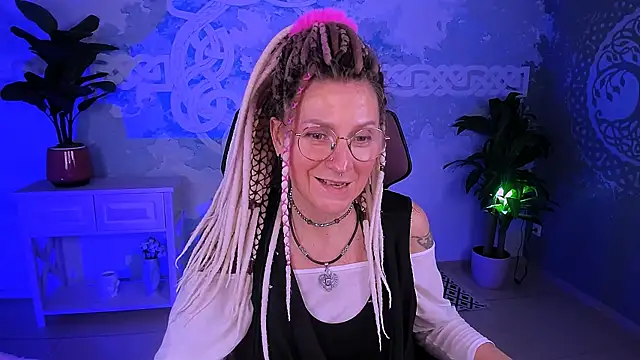 UmaSpace Adlı Modelin Canlı XXX Sohbeti