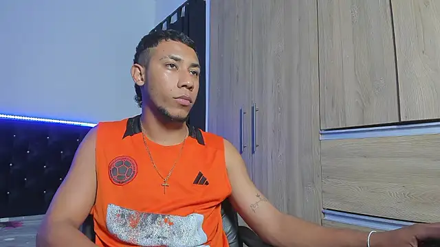 skinny_rich77 라이브 XXX 채팅