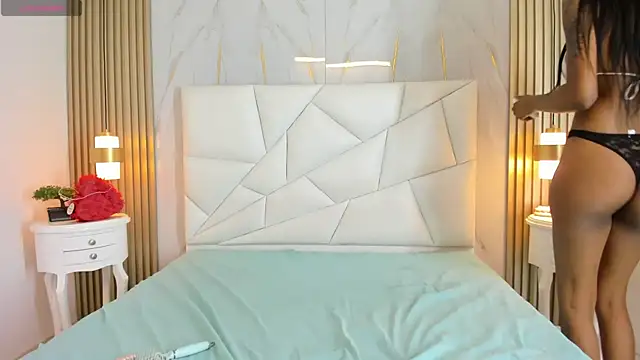 naomibely's Live XXX Chat