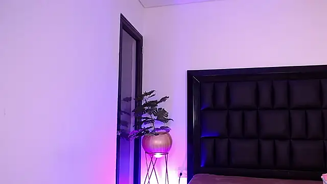 Chat XXX Live mia_roosee1