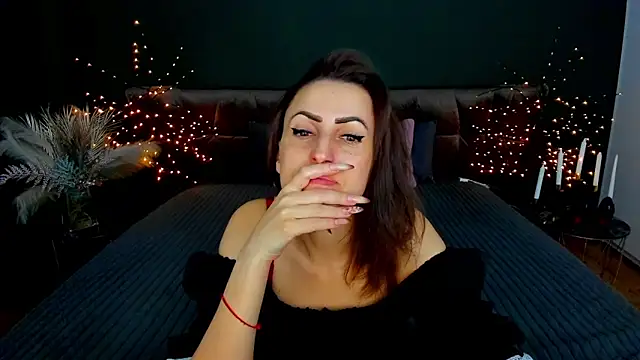 Rebecca_Diamond Chat XXX live