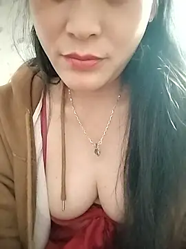 NgocLinh_69 Adlı Modelin Canlı XXX Sohbeti