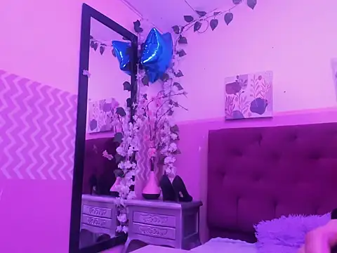 XXX chat uživo modela LorraineMarie