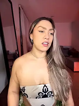 Im_sophiie's Live XXX Chat