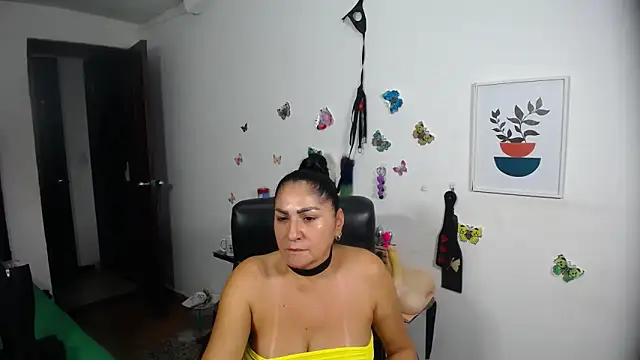 دردشة mature_bigboobs10 الجنسية المباشرة