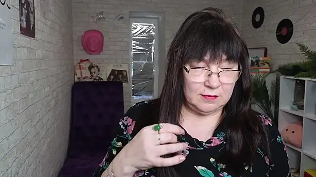 Tori_Twirl Live XXX-Chat