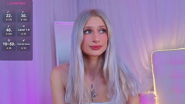 Monica_Leen Chat XXX in diretta