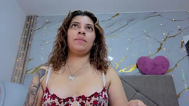 Yutori-'s Live XXX Chat