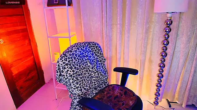 Вебкам-шоу DIVORCED_MS_VALERIA