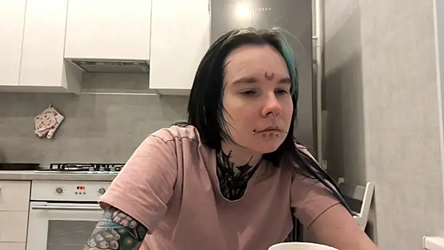 HighelikeGirl's Live XXX Chat