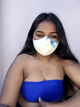 Cranberry_70 Adlı Modelin Canlı XXX Sohbeti