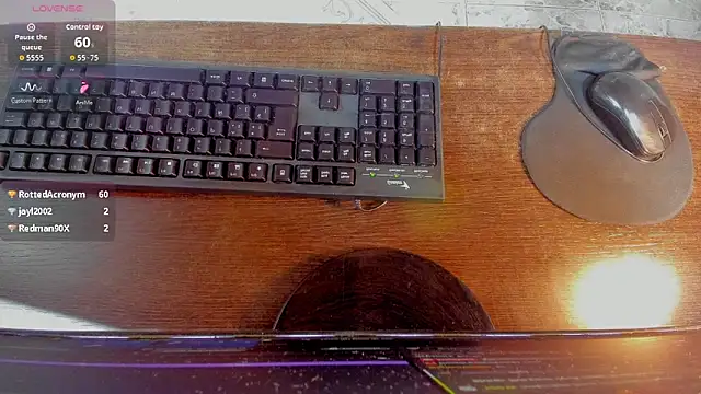 Chatroom XXX en direct de Mia8699