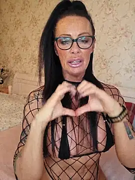 Misses-Cougar live XXX chat