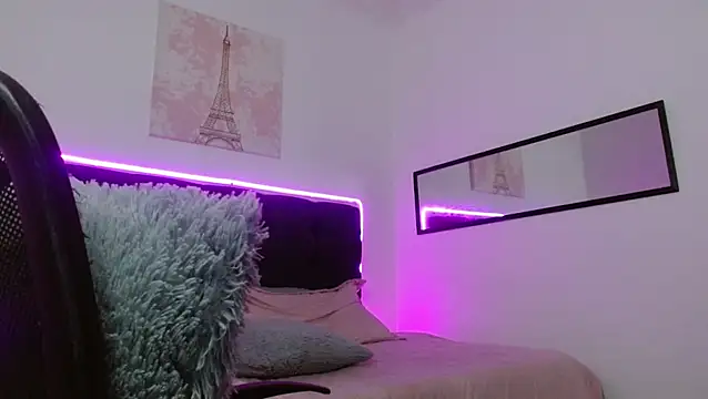 Pokazy przed kamerką – Alisteresa_