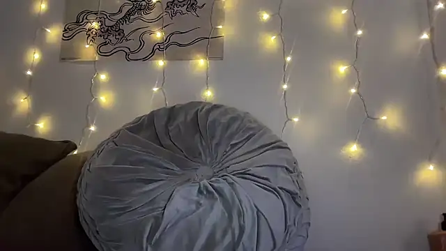 Pokazy przed kamerką – tsjaden777