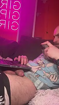 pervy_devil Adlı Modelin Canlı XXX Sohbeti