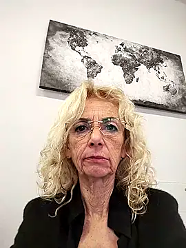 clarabell4 Chat XXX in diretta