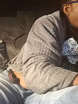 B4KINC Adlı Modelin Canlı XXX Sohbeti